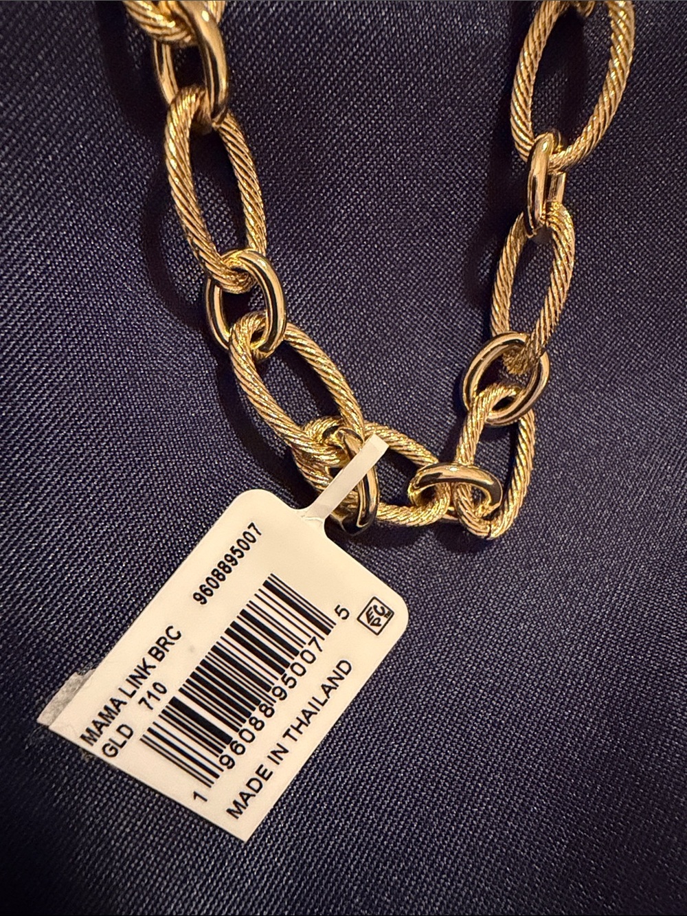 Kendra Scott Gold Link and Chain Bracelet with “Mama” on charm - Picture 3 of 3